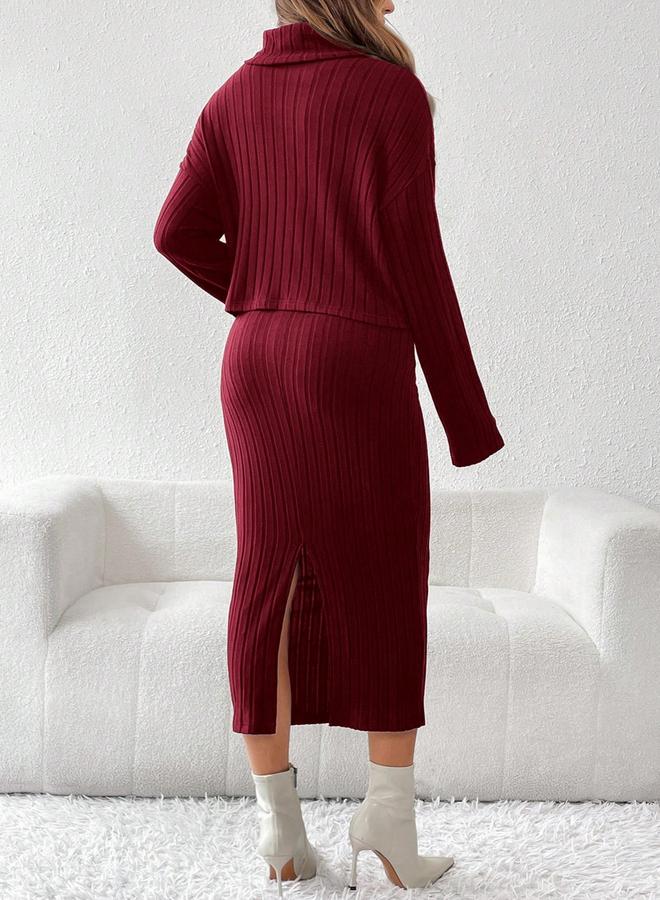 تايك تو طقم مضلع للحوامل بلوزة بياقة مرتفعة وتنورة بخصر مرن قابل للتعديل - Image 2